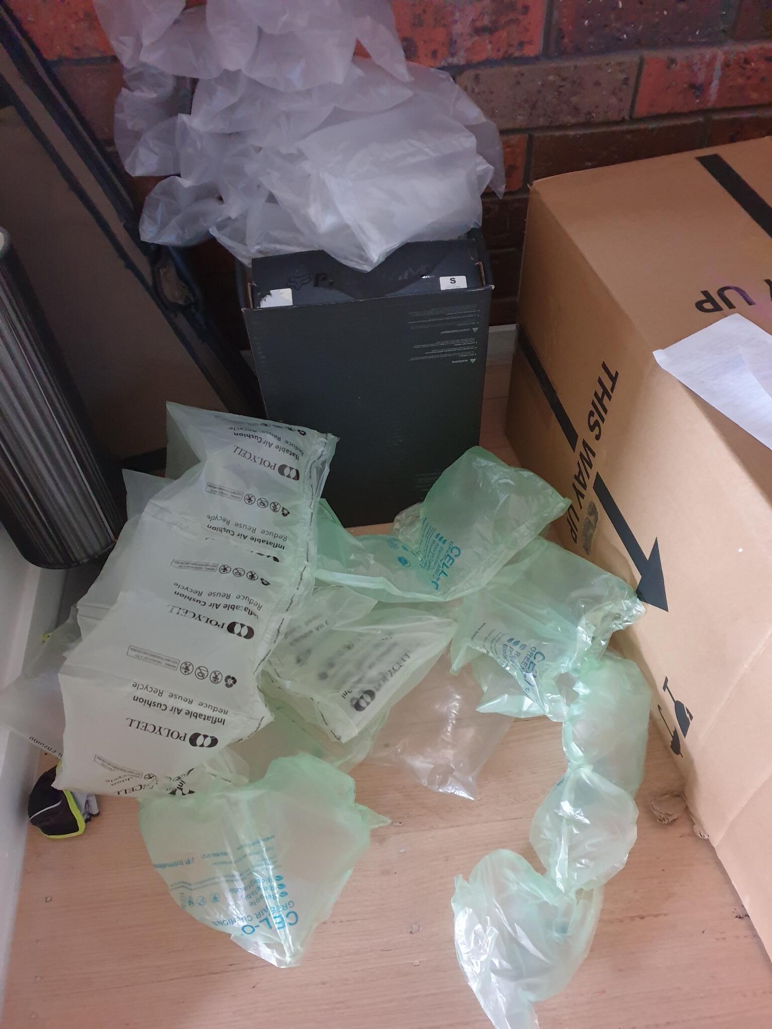 polycell air pillows